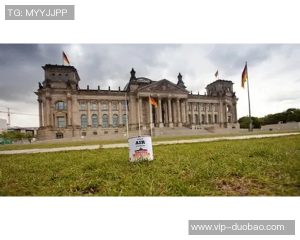 惠特摩尔在中餐馆得知被交易消息未曾想过回家乡