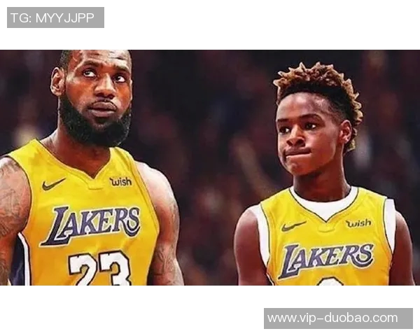 女友甜蜜发合照庆祝布朗尼21岁生日布朗尼感动转发感谢宝贝 女友甜蜜发合照庆祝布朗尼21岁生日布朗尼感动转发感谢宝贝