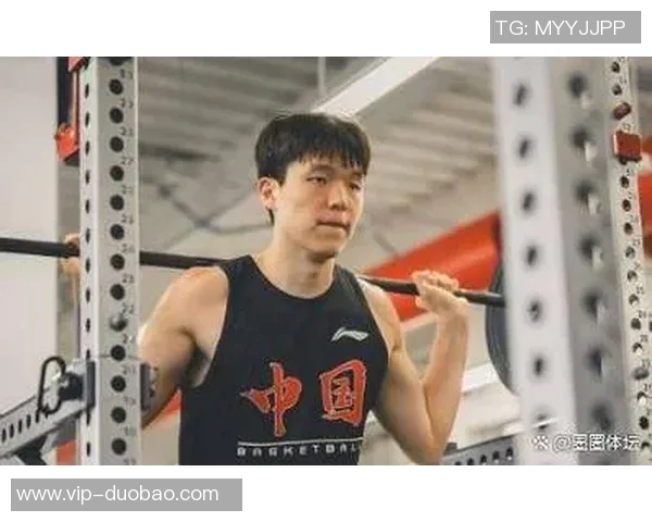 媒体人分析杨瀚森表现:提升速度与对抗能力控制犯规成关键 媒体人分析杨瀚森表现:提升速度与对抗能力控制犯规成关键