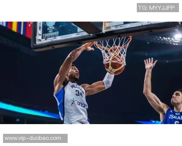 字母哥上半场表现平平仅得10分3板3助2断球队需更强支持 字母哥上半场表现平平仅得10分3板3助2断球队需更强支持