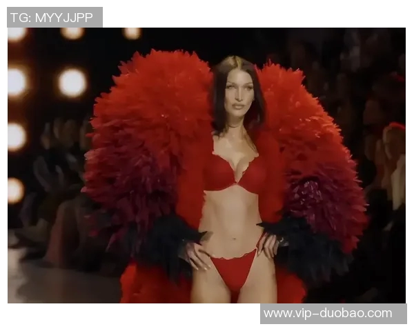 索菲坎宁安重燃儿时梦想里斯走维密秀激励她追逐时尚之路 索菲坎宁安重燃儿时梦想里斯走维密秀激励她追逐时尚之路