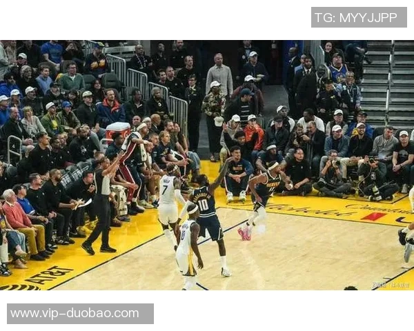 C约翰逊谈融入掘金过程期待把握更多优质投篮机会 C约翰逊谈融入掘金过程期待把握更多优质投篮机会