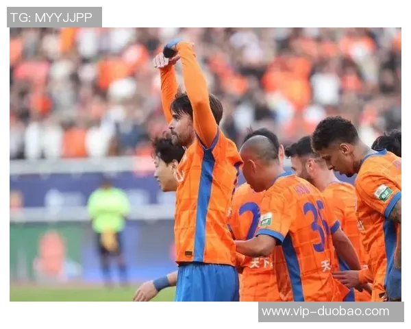 瓦科推射遗憾击中立柱泽卡精彩直塞未能转化为进球