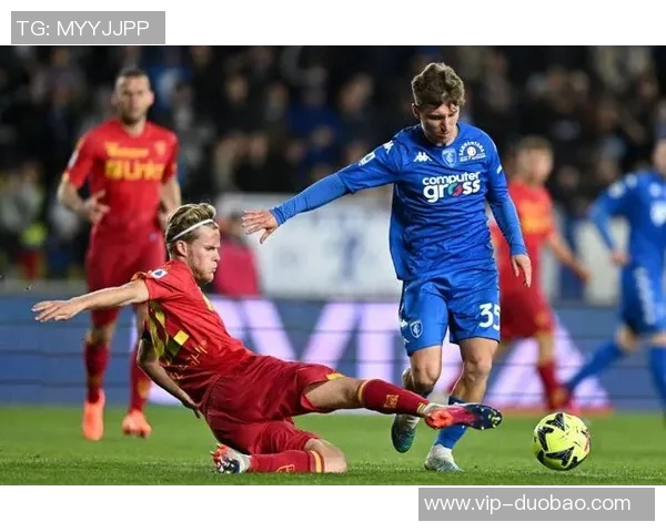 莱切主帅谈卡马达点球失误:高水平比赛中球门似乎变小了 莱切主帅谈卡马达点球失误:高水平比赛中球门似乎变小了