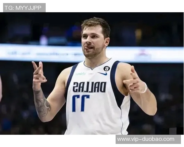 东契奇与乔丹历史唯一赛季场均32分7篮板7助攻的传奇成就解析