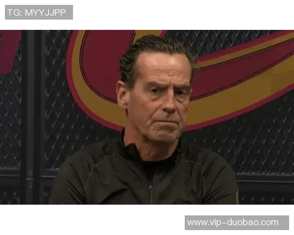 阿特金森对球队身体对抗表现不满强调需提升回应能力